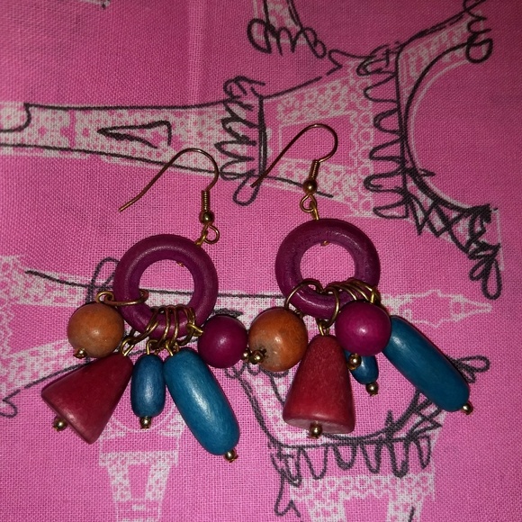 Jewelry - Vintage wooden earrings